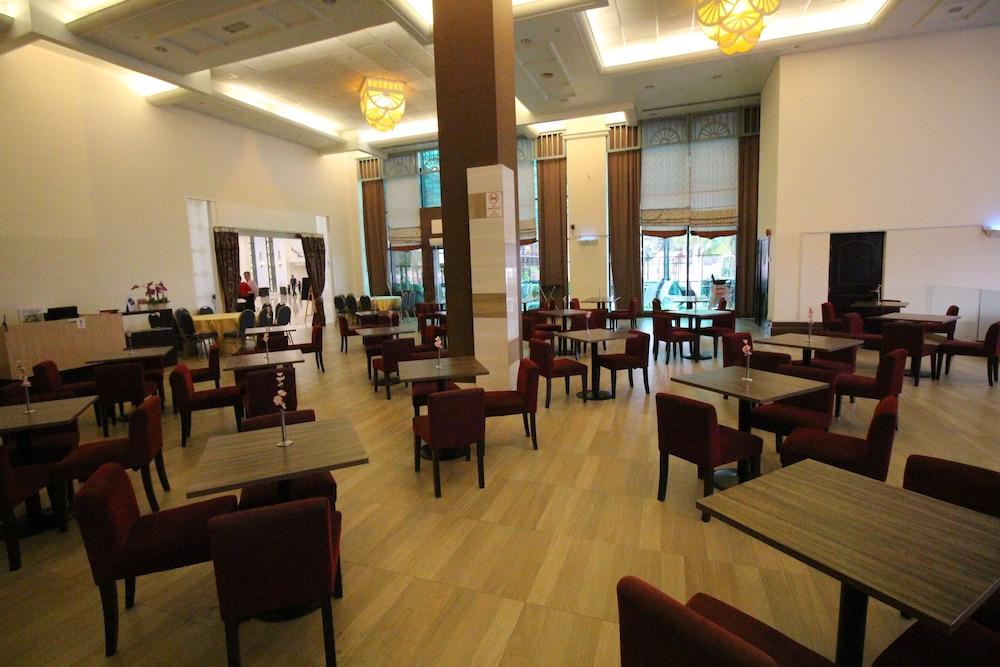 Grand Riverview Hotel Kota Bharu Extérieur photo